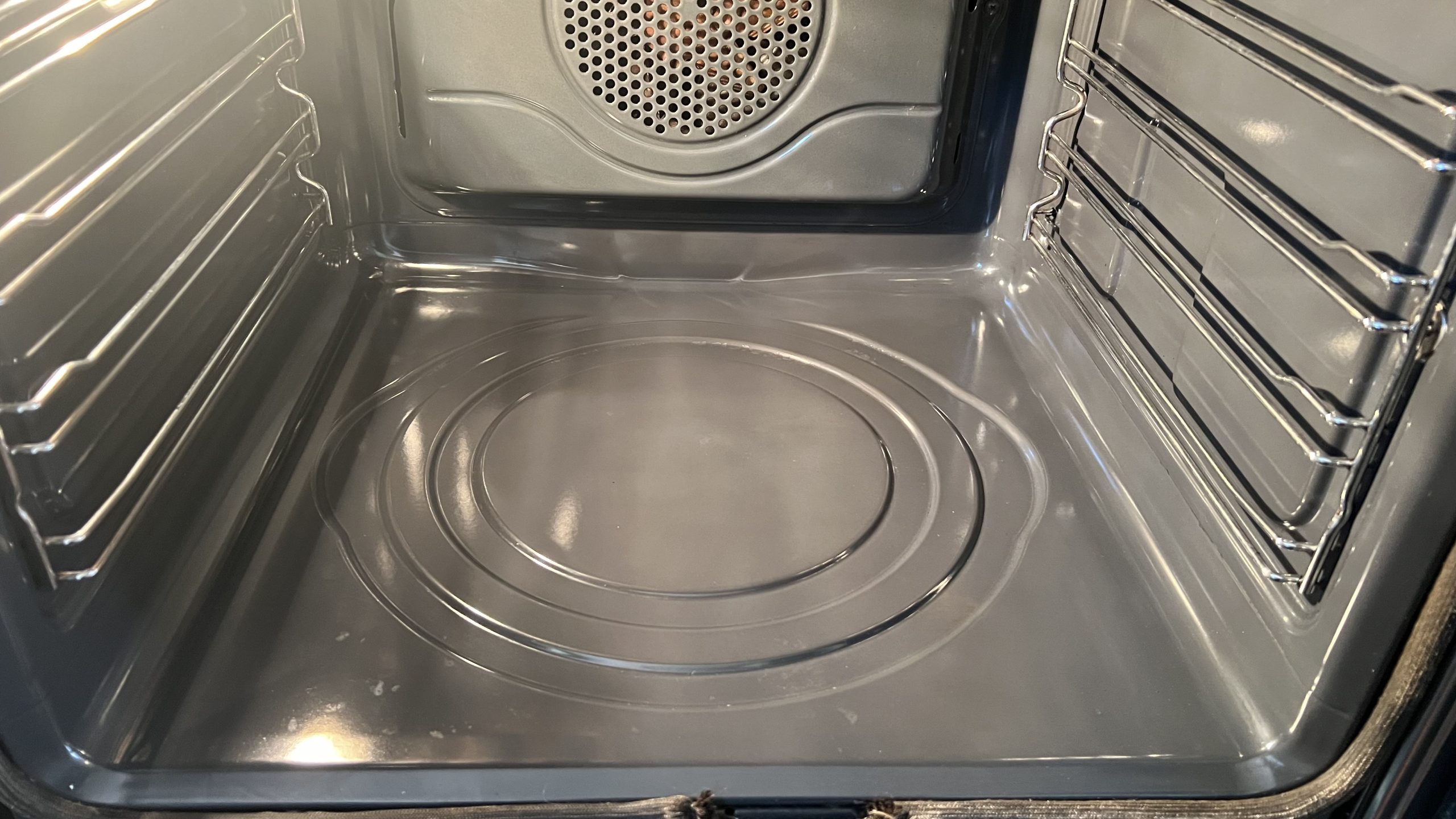 Cleaned with professional solutions smeg oven Cleaned with professional solutions smeg oven