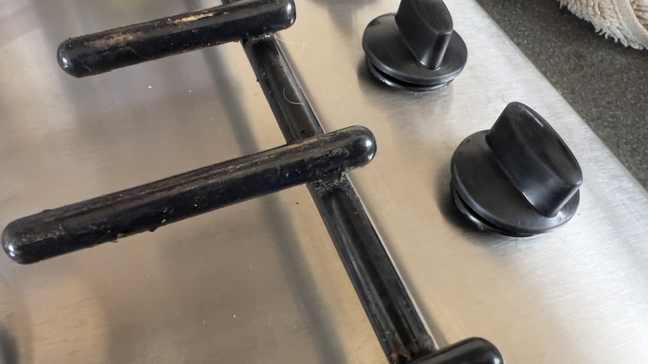 removed thick grease on gas hob knobs removed thick grease on gas hob knobs